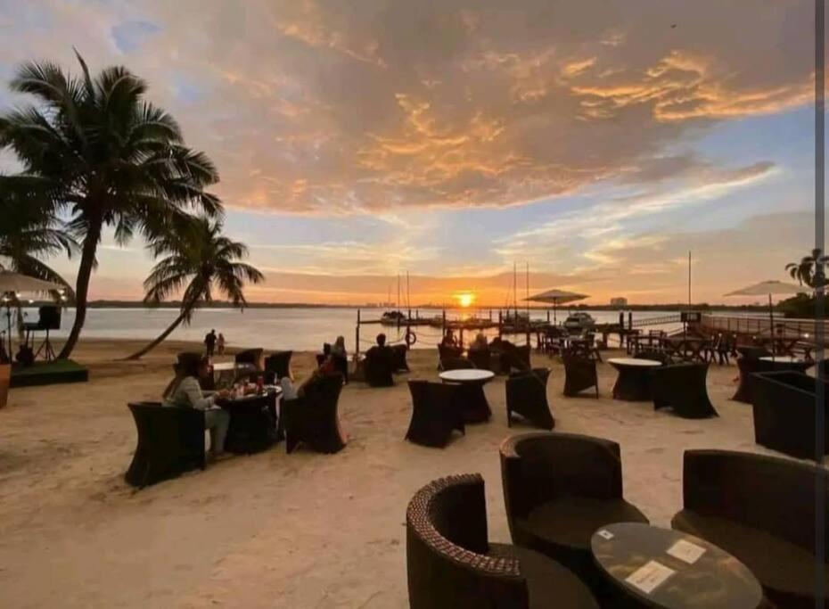 Seaviews 9b 4-13pax Ciq Ksl * Johor Bahru